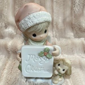 Precious moments “you light up my holly days” figurine